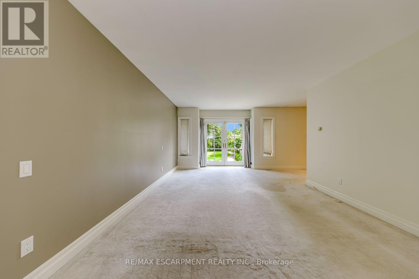 281 Pinehurst Drive Property Photo 22
