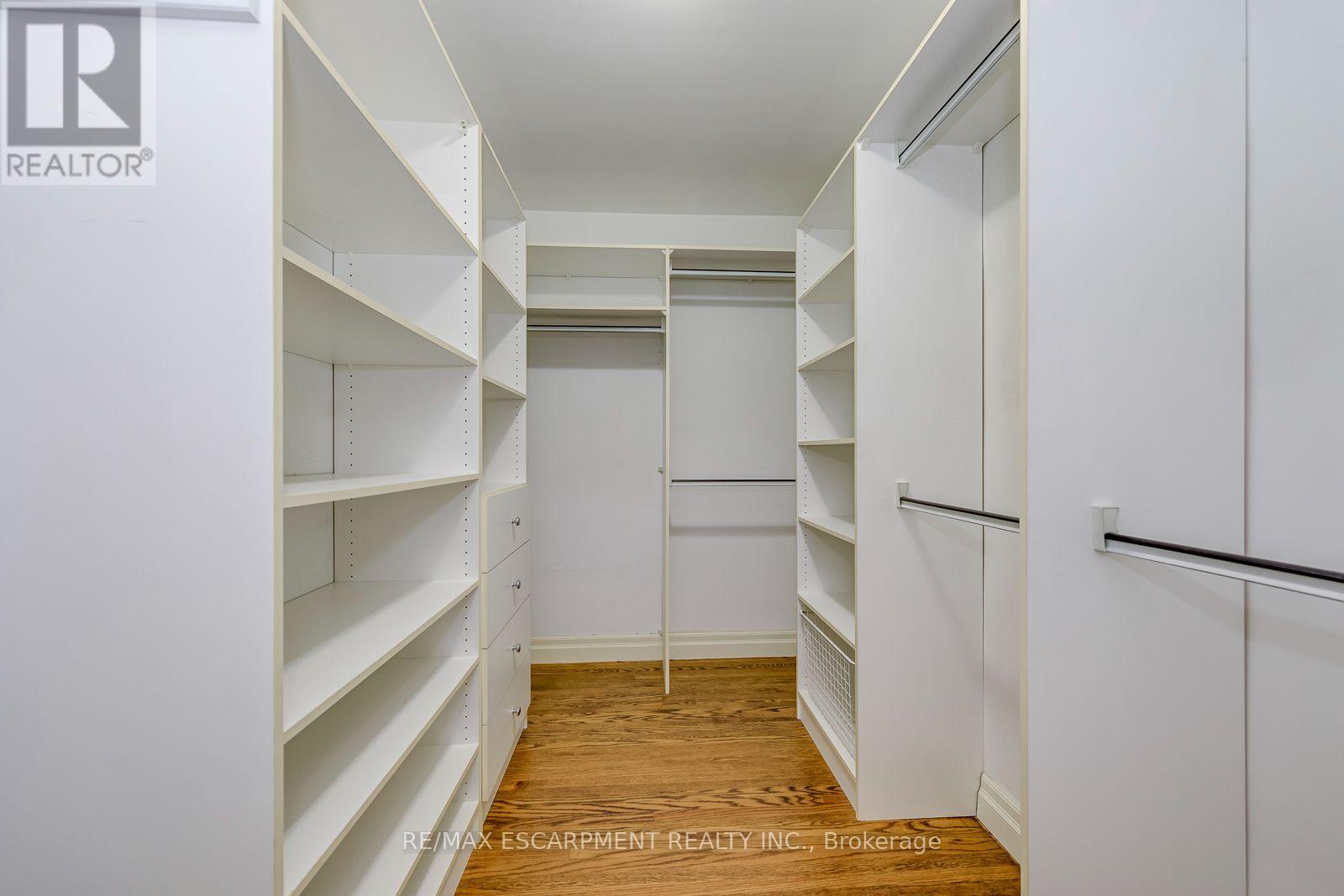 281 Pinehurst Drive Property Photo 25