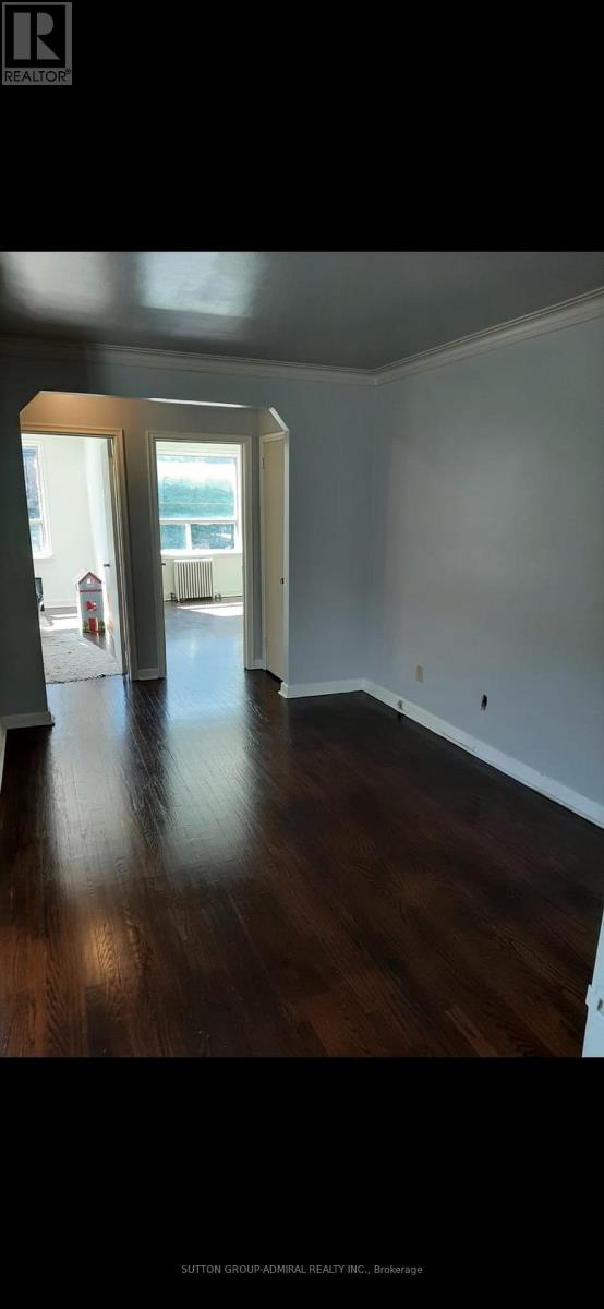 5118 Dundas Street W Property Photo 12
