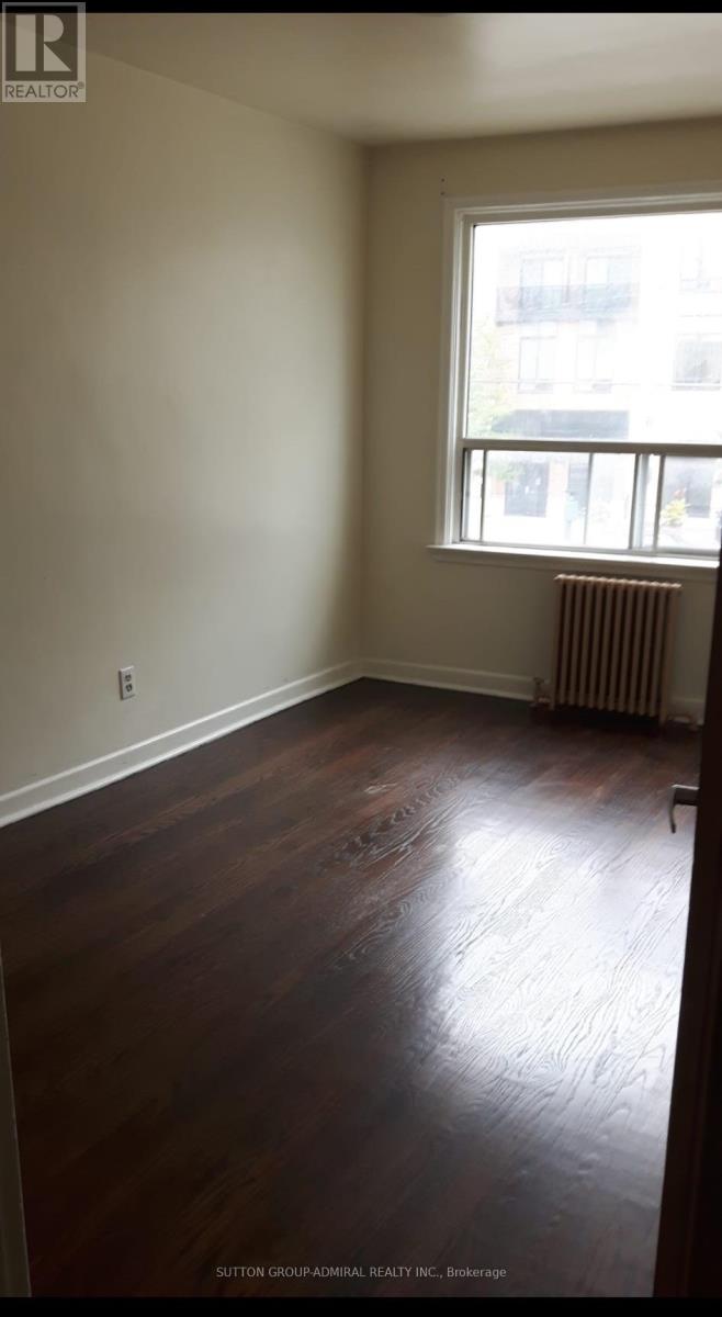 5118 Dundas Street W Property Photo 16