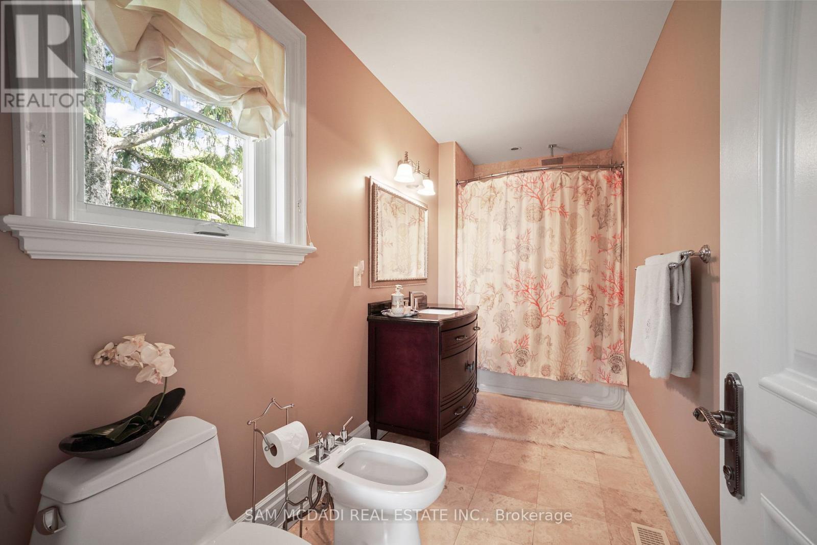 2497 Sharon Crescent Property Photo 28