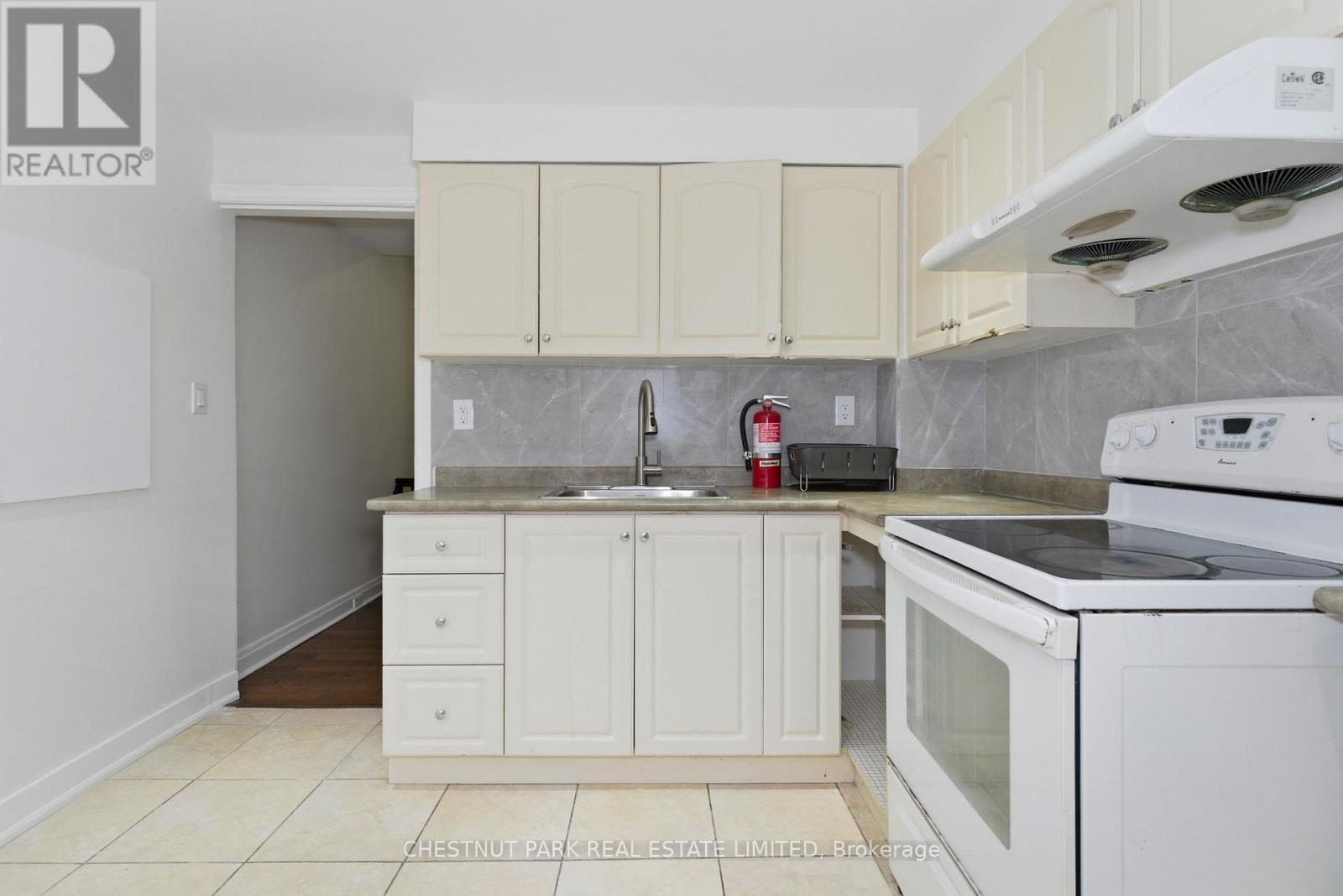 41 Roncesvalles Avenue Property Photo 12