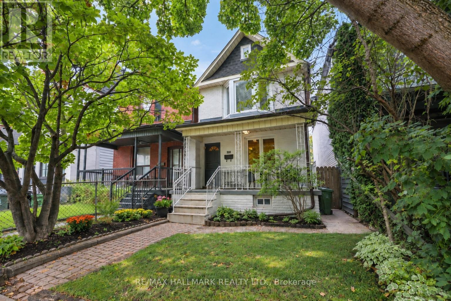 206 Yarmouth Road Property Photo 1