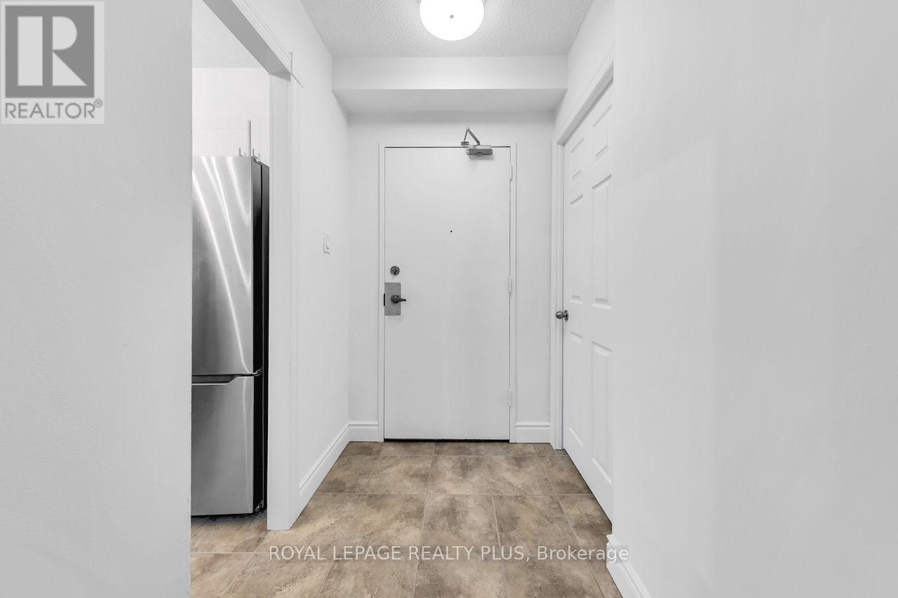 403 - 1359 White Oaks Boulevard Property Photo 2