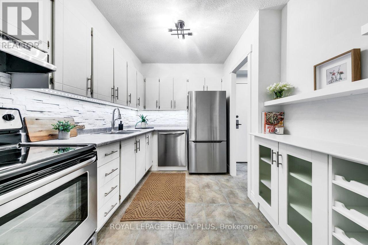 403 - 1359 White Oaks Boulevard Property Photo 10