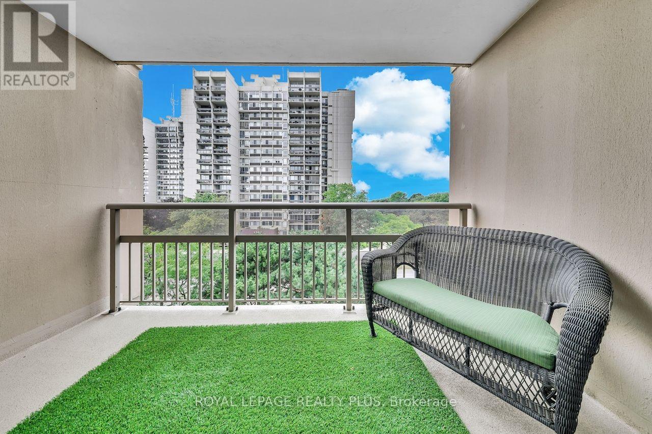403 - 1359 White Oaks Boulevard Property Photo 19