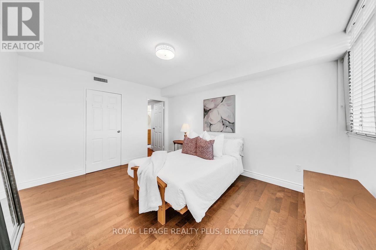 403 - 1359 White Oaks Boulevard Property Photo 36