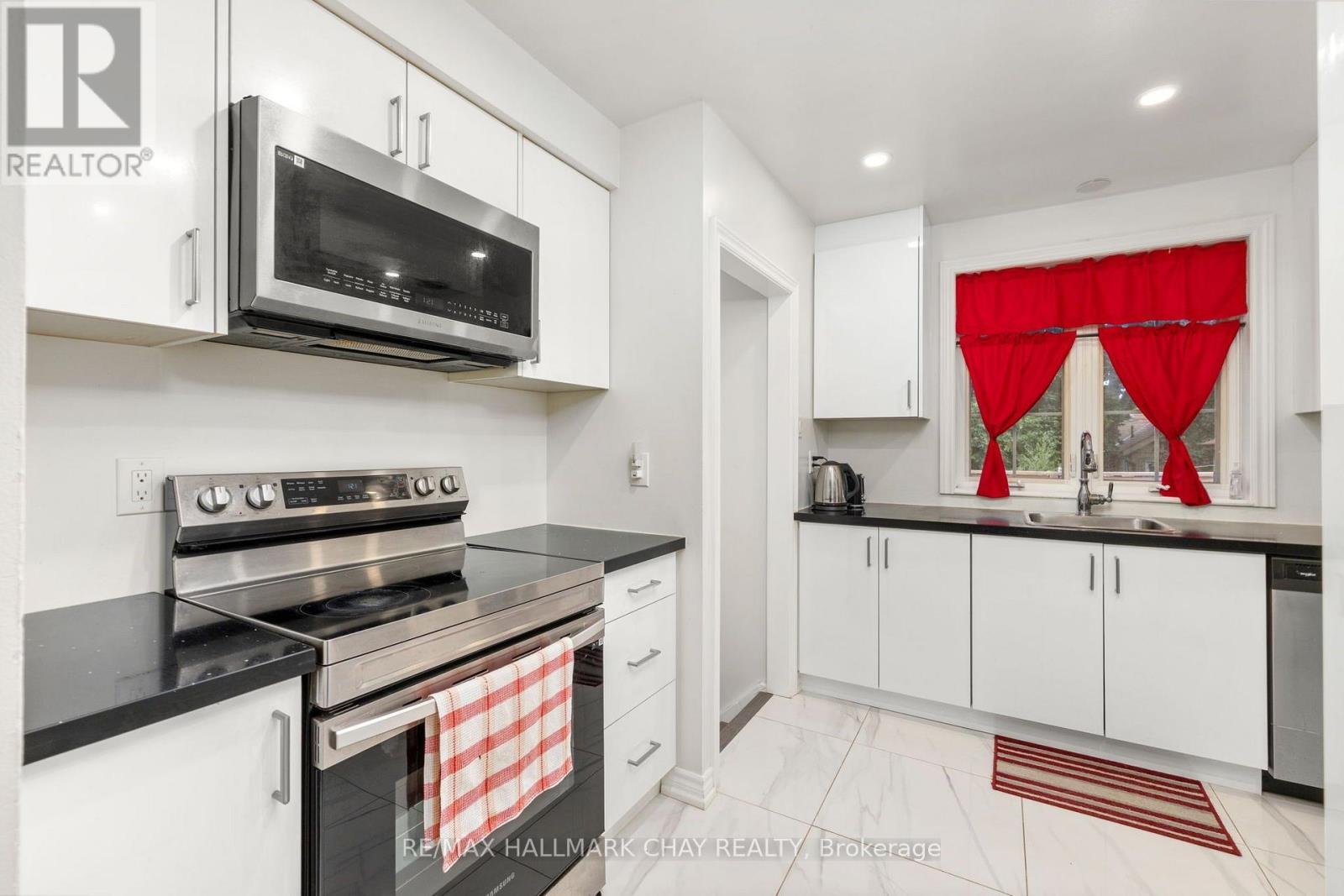 41 Aberdeen Crescent Property Photo 12