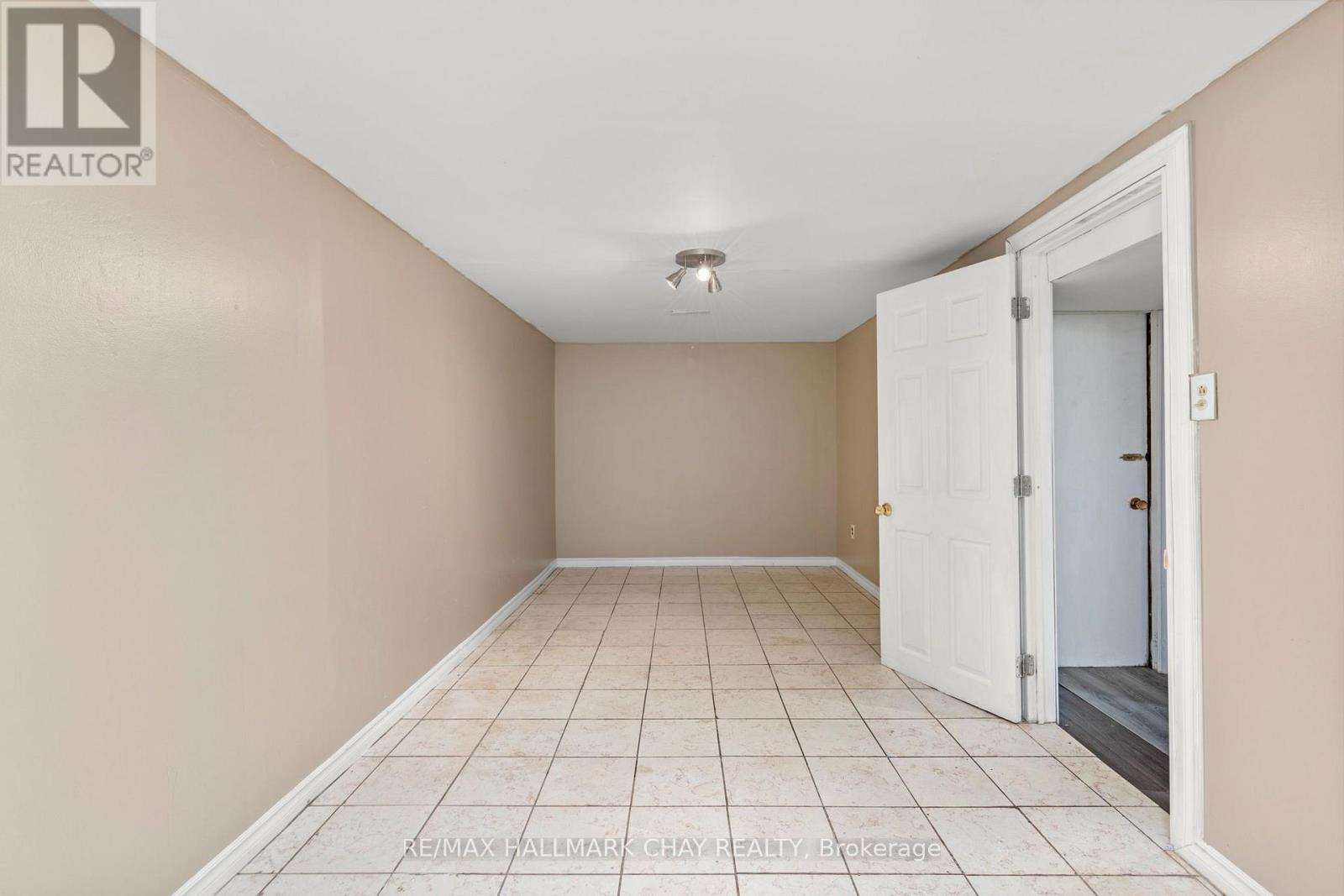 41 Aberdeen Crescent Property Photo 25