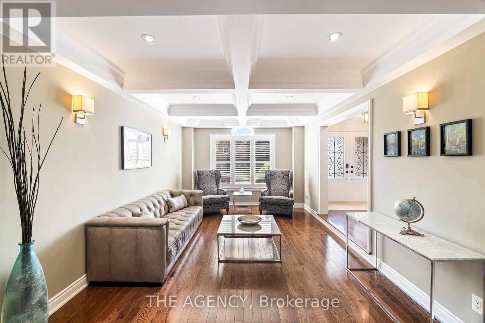 7 Stonegate Drive Property Photo 4