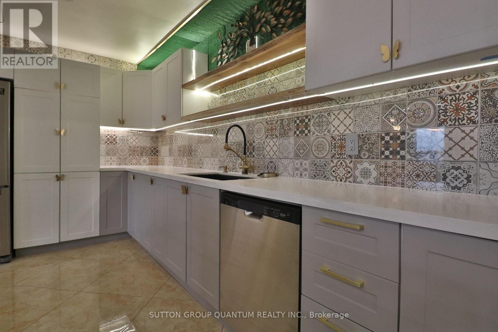 2001 - 627 The West Mall Property Photo 1