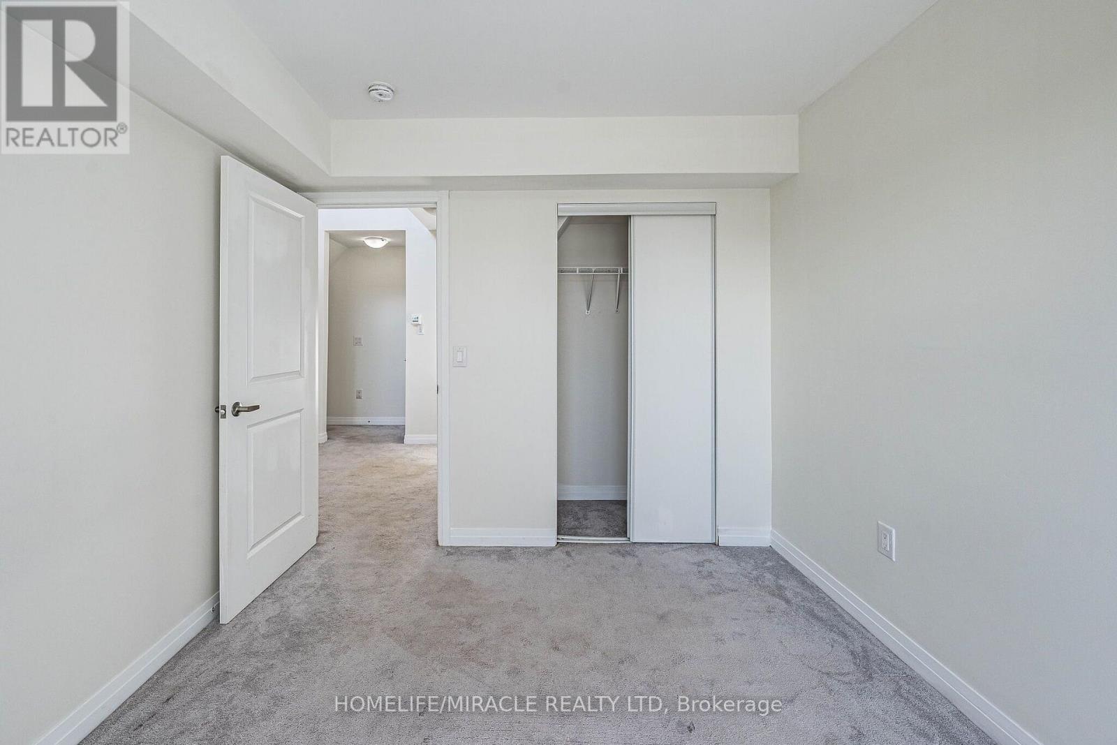 8 - 161 William Duncan Road Property Photo 24