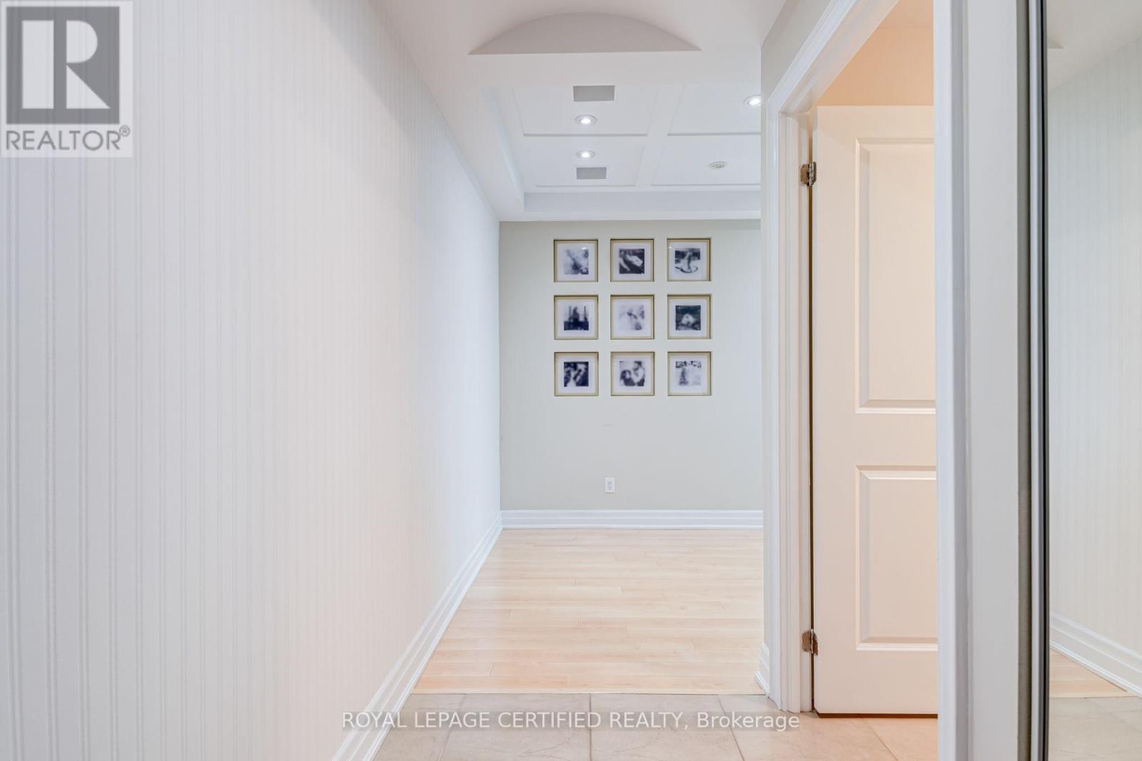 1806 - 100 John Street Property Photo 6