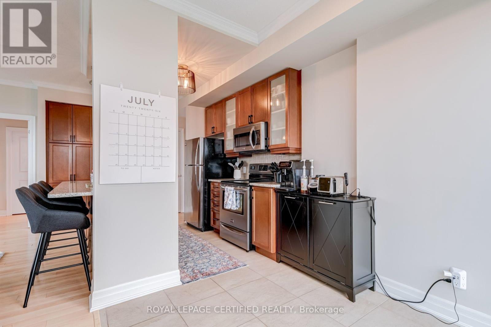 1806 - 100 John Street Property Photo 14