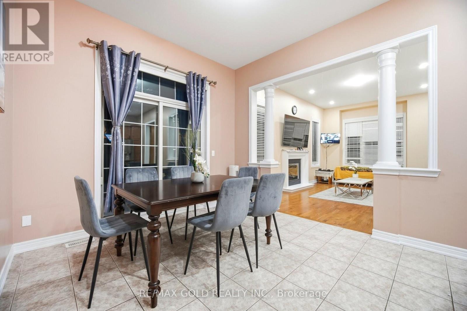 26 Drummondville Drive Property Photo 10