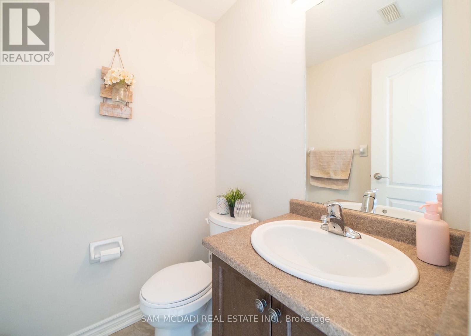 103 - 1380 Costigan Road Property Photo 9
