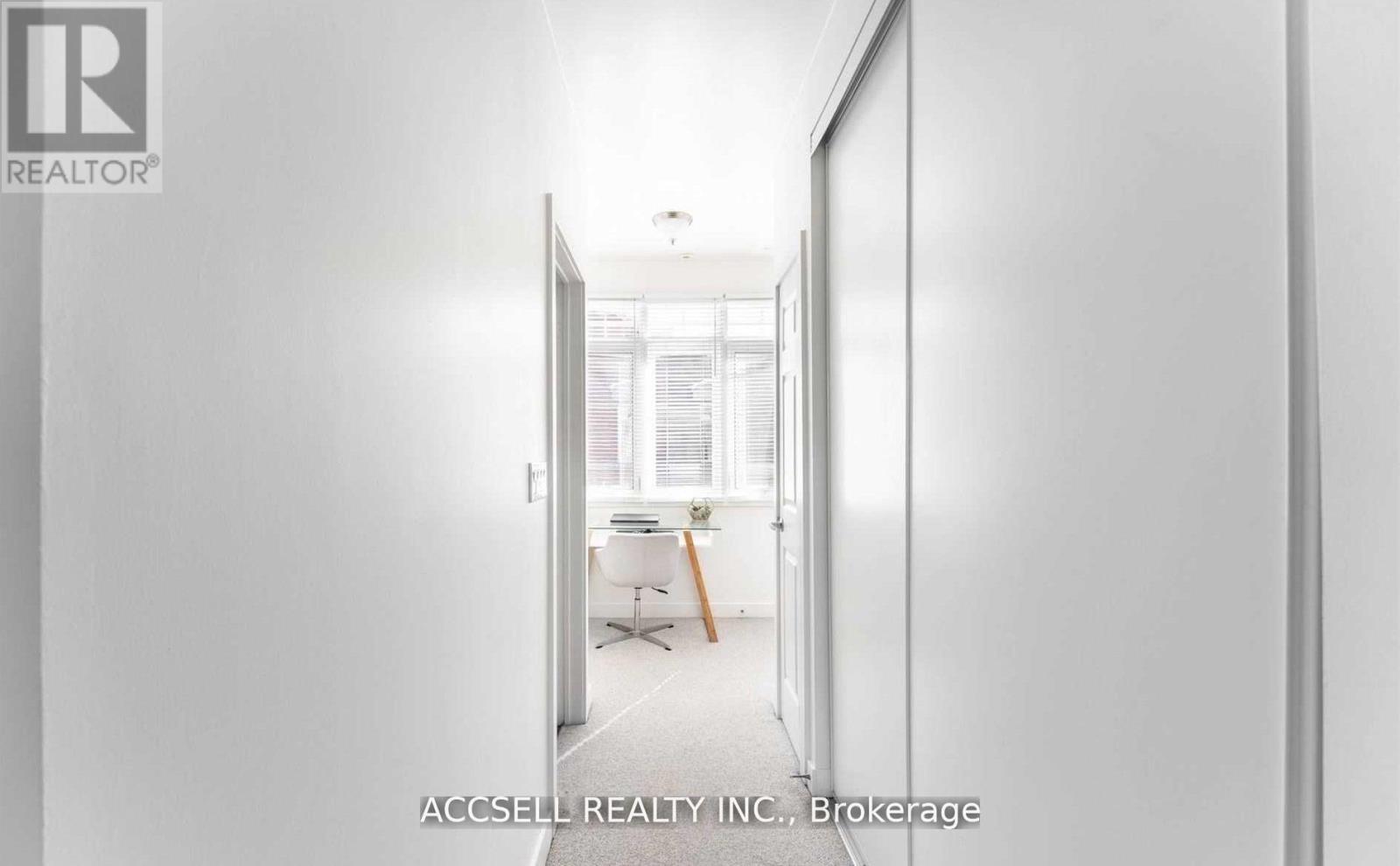 229 - 3400 Lake Shore Boulevard W Property Photo 10