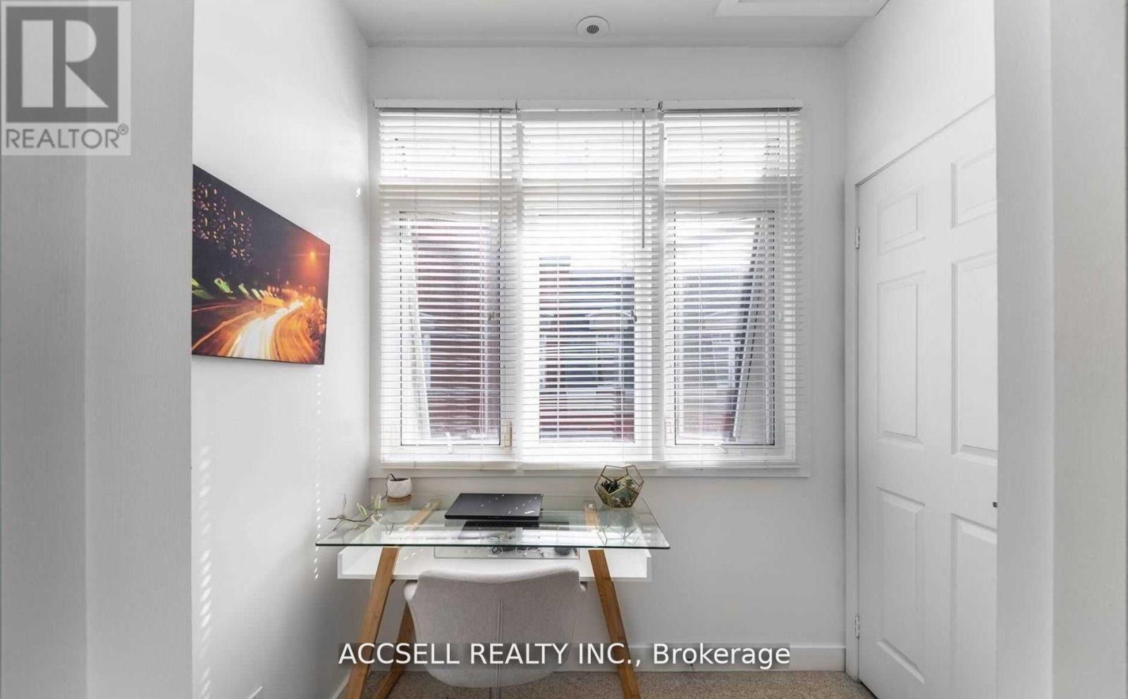 229 - 3400 Lake Shore Boulevard W Property Photo 11