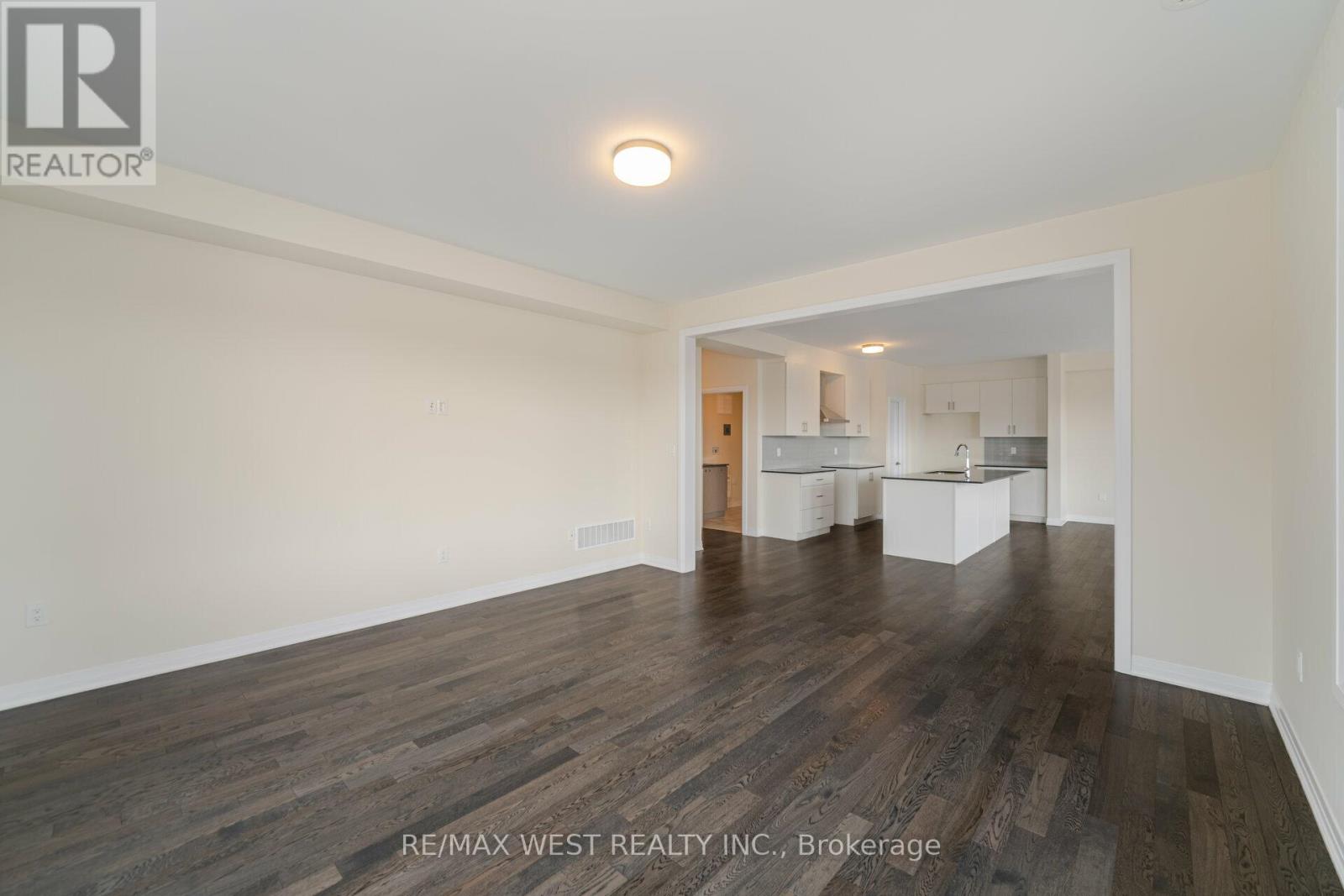 120 Settlers Road E Property Photo 23