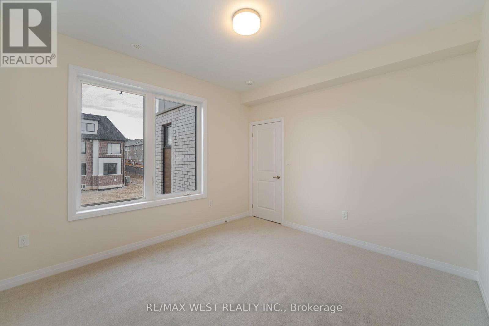 120 Settlers Road E Property Photo 30