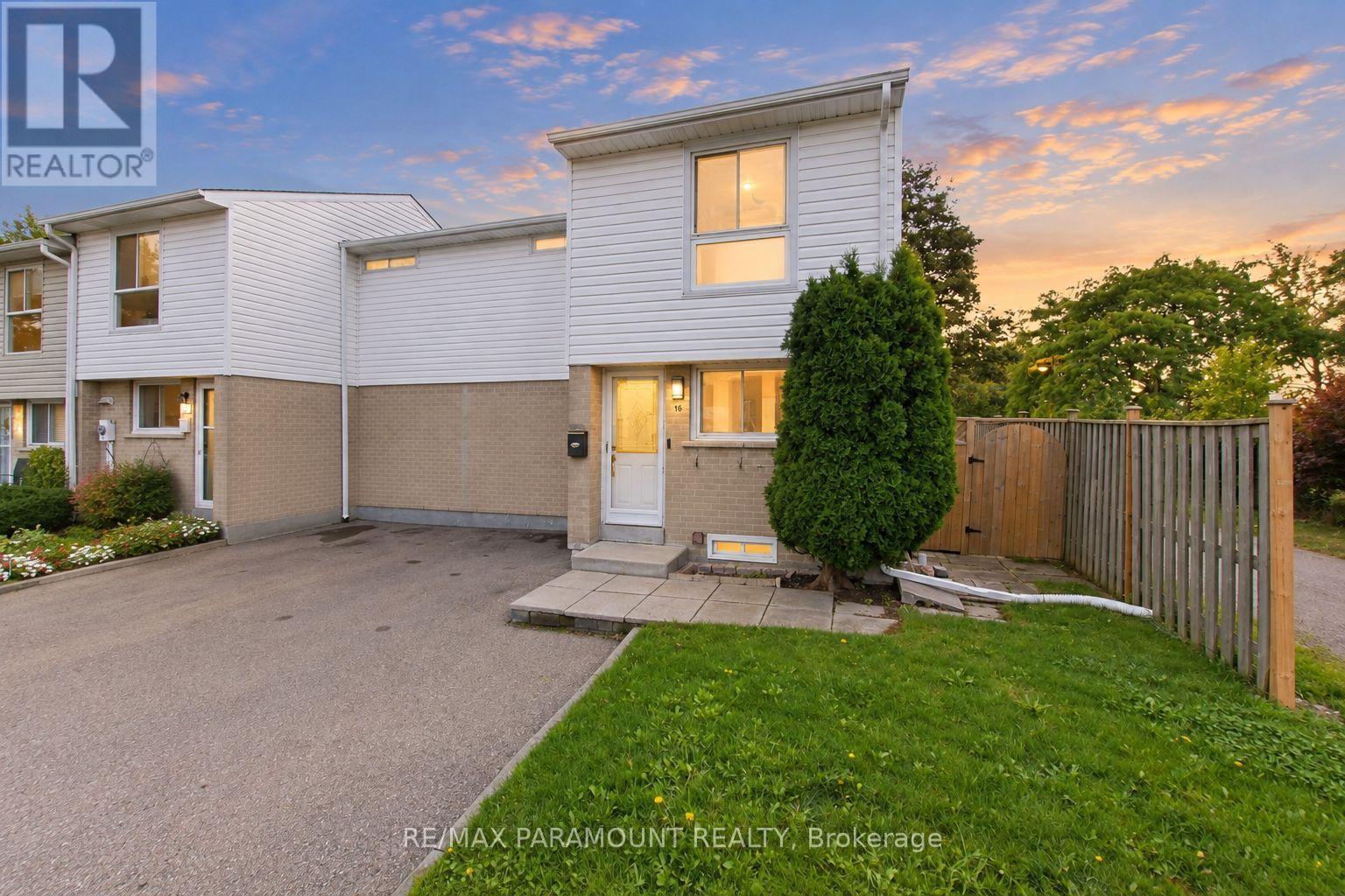 16 Gleneaden Court Property Photo 3