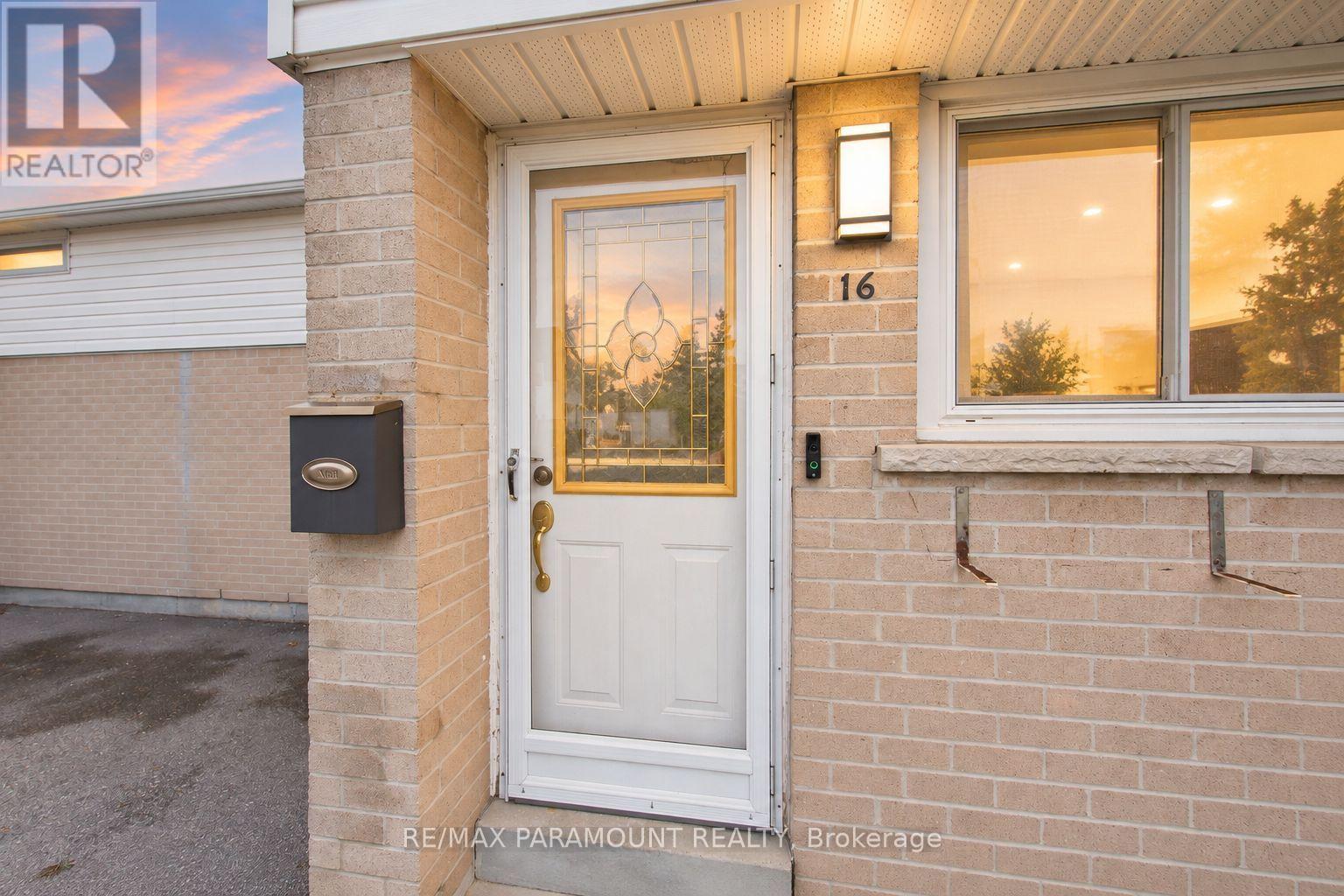 16 Gleneaden Court Property Photo 6