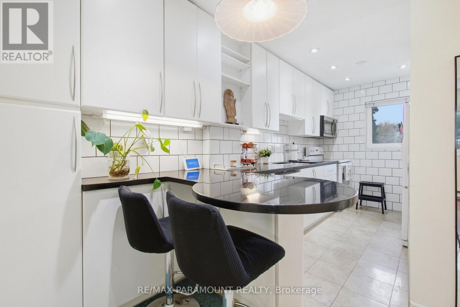 16 Gleneaden Court Property Photo 9
