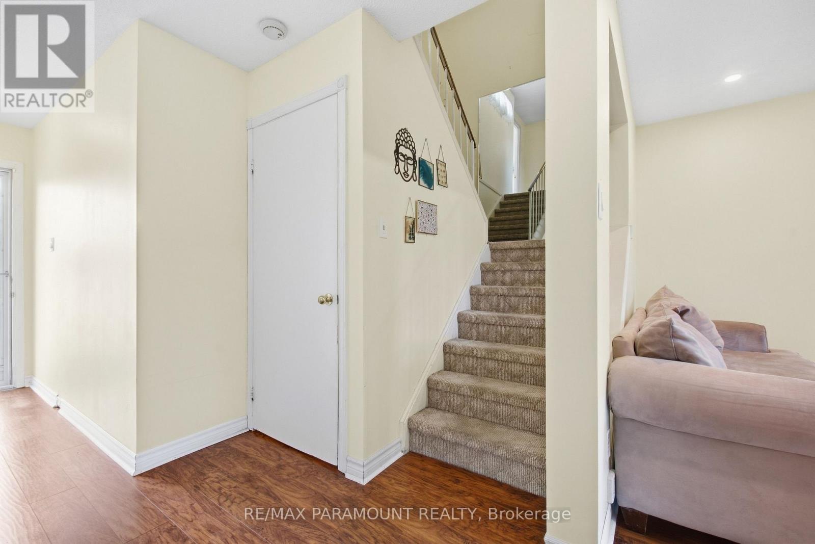 16 Gleneaden Court Property Photo 22