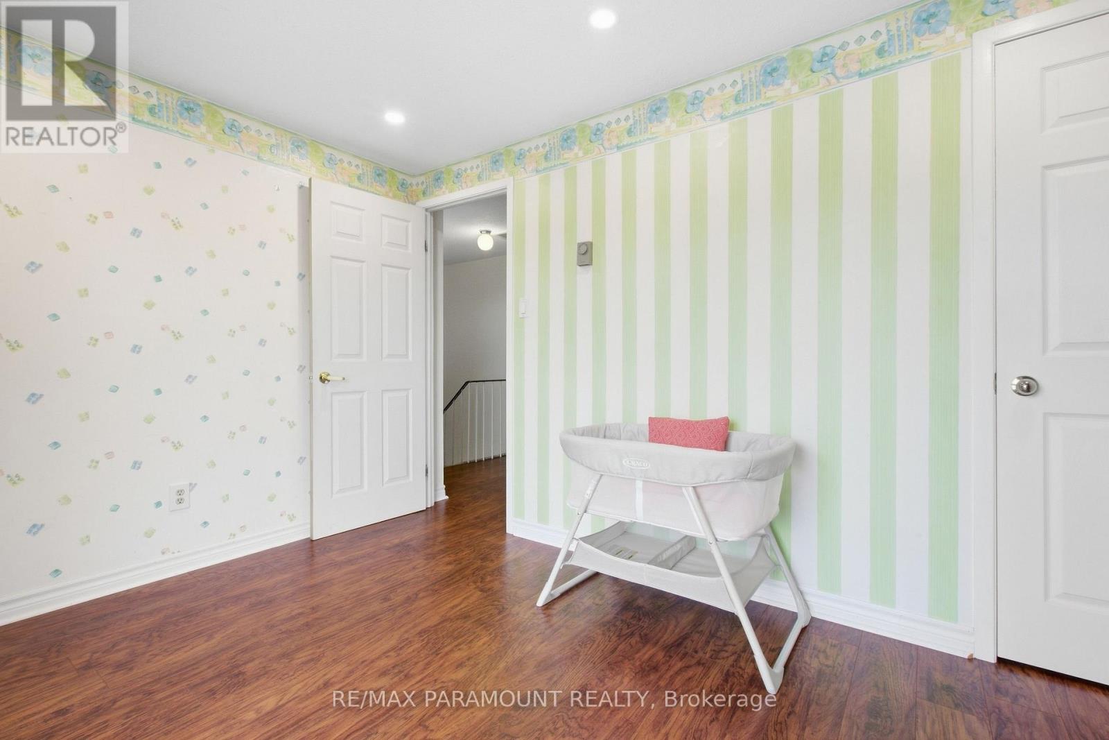 16 Gleneaden Court Property Photo 26