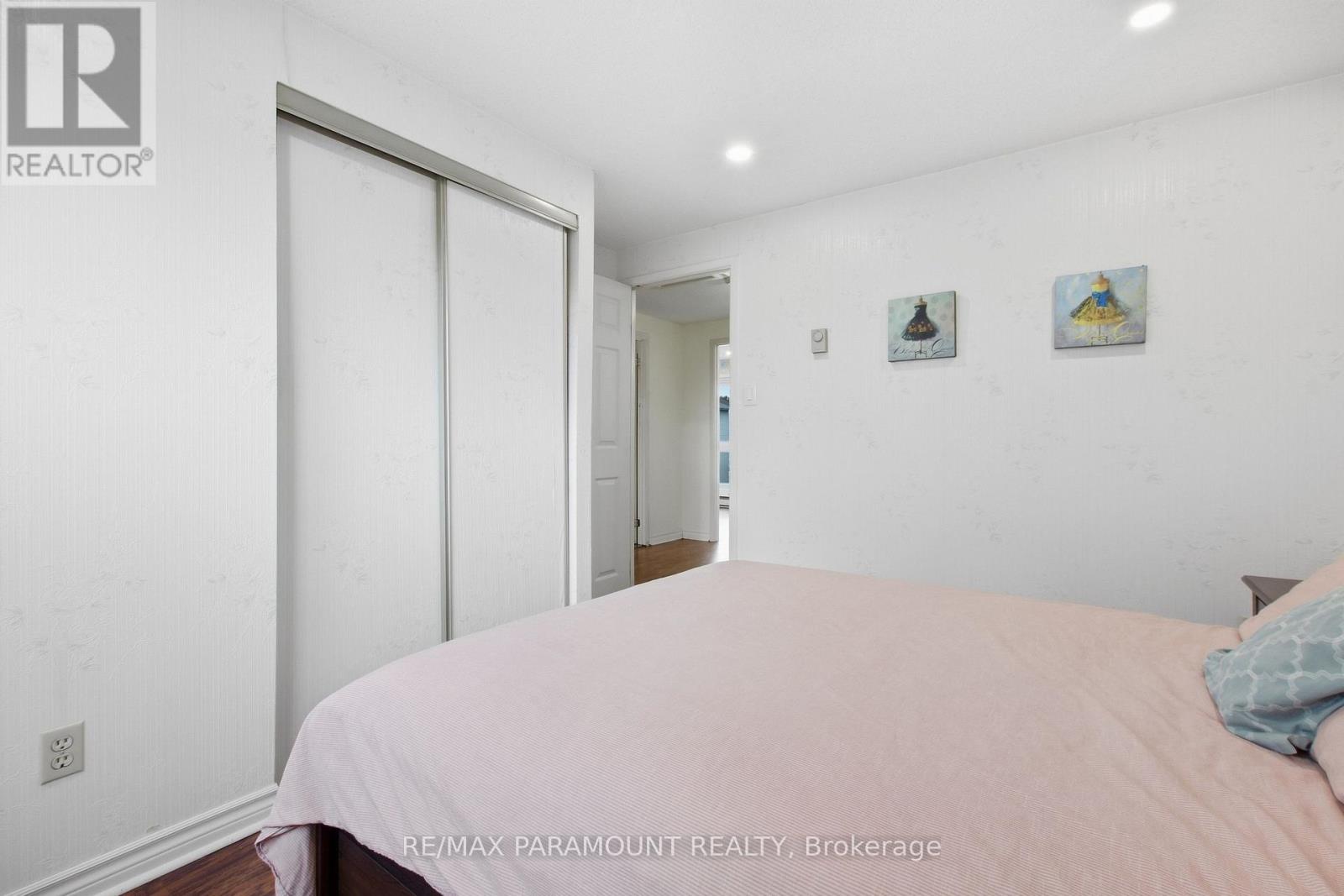 16 Gleneaden Court Property Photo 30