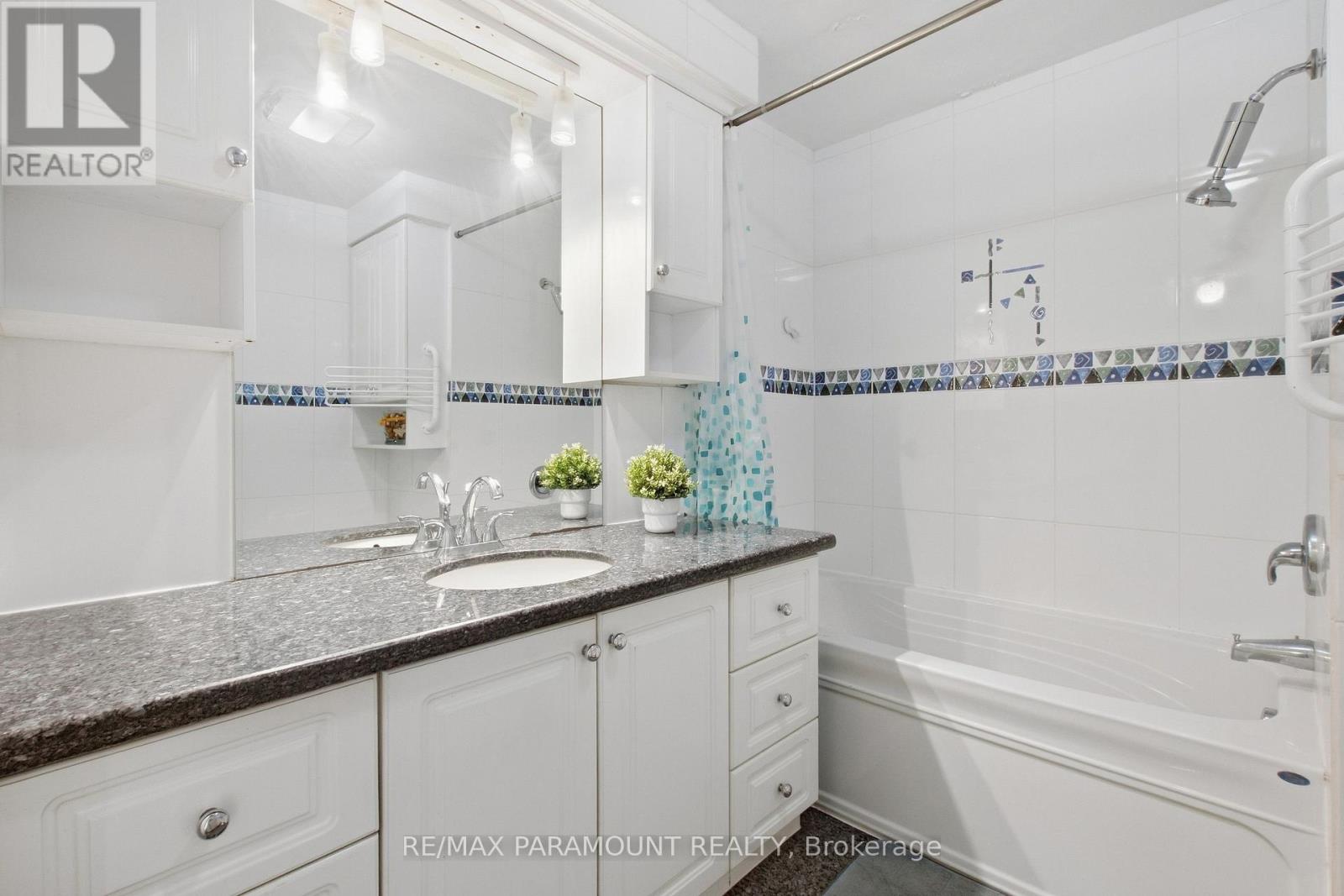 16 Gleneaden Court Property Photo 31