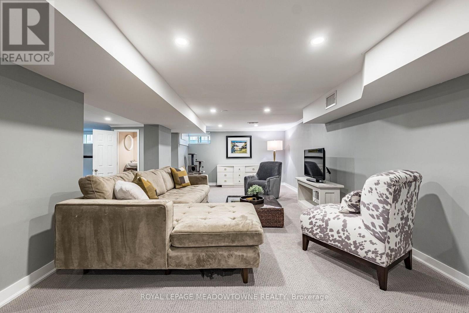 32 Craig Street Property Photo 25