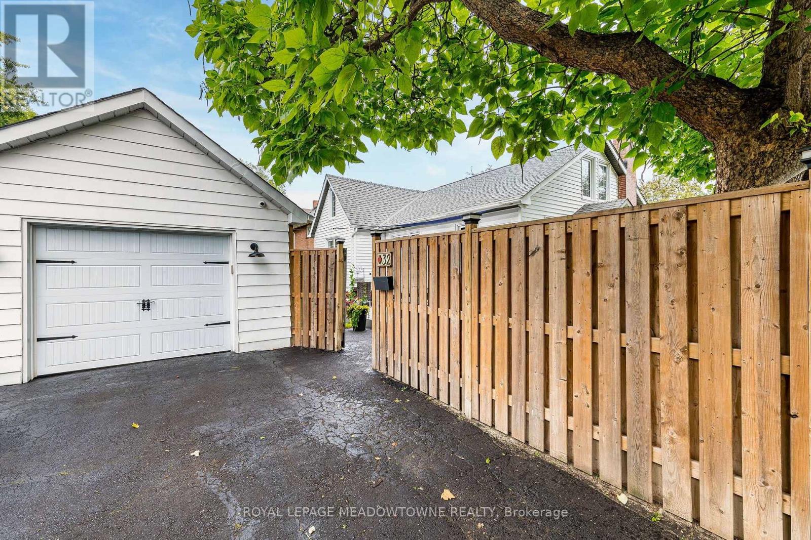 32 Craig Street Property Photo 38