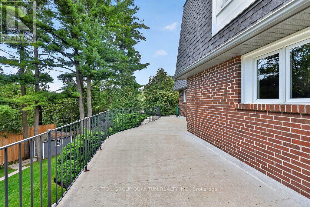 1526 Green Glade Property Photo 19