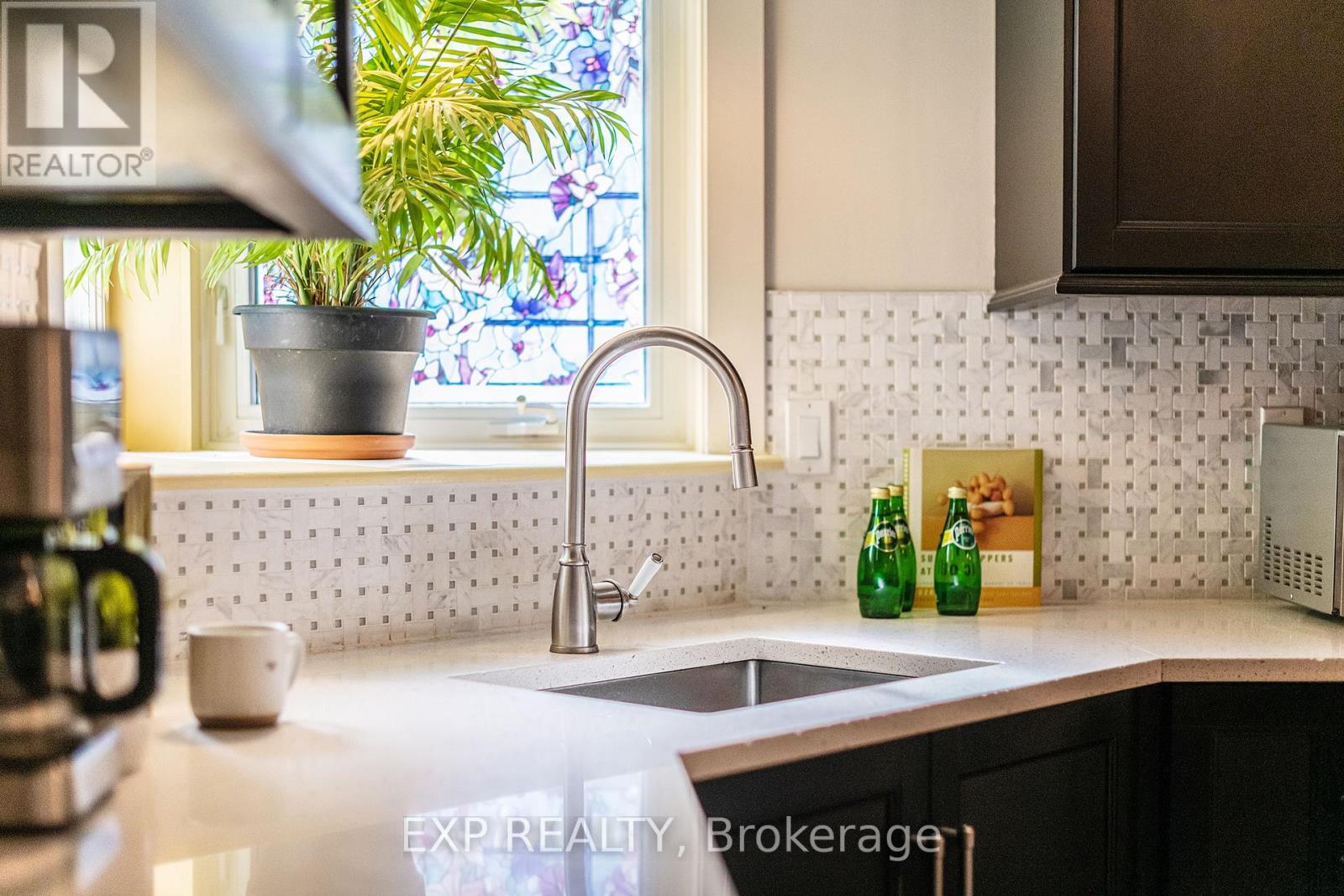 7 Third Avenue Property Photo 22