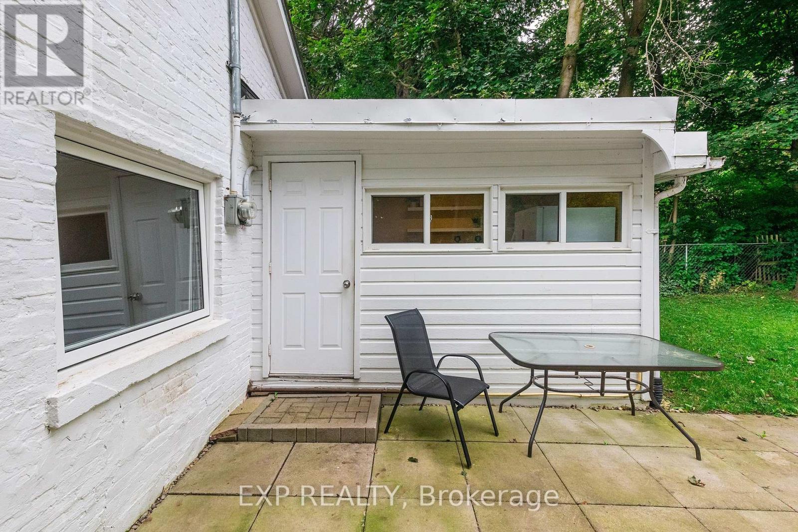 7 Third Avenue Property Photo 41