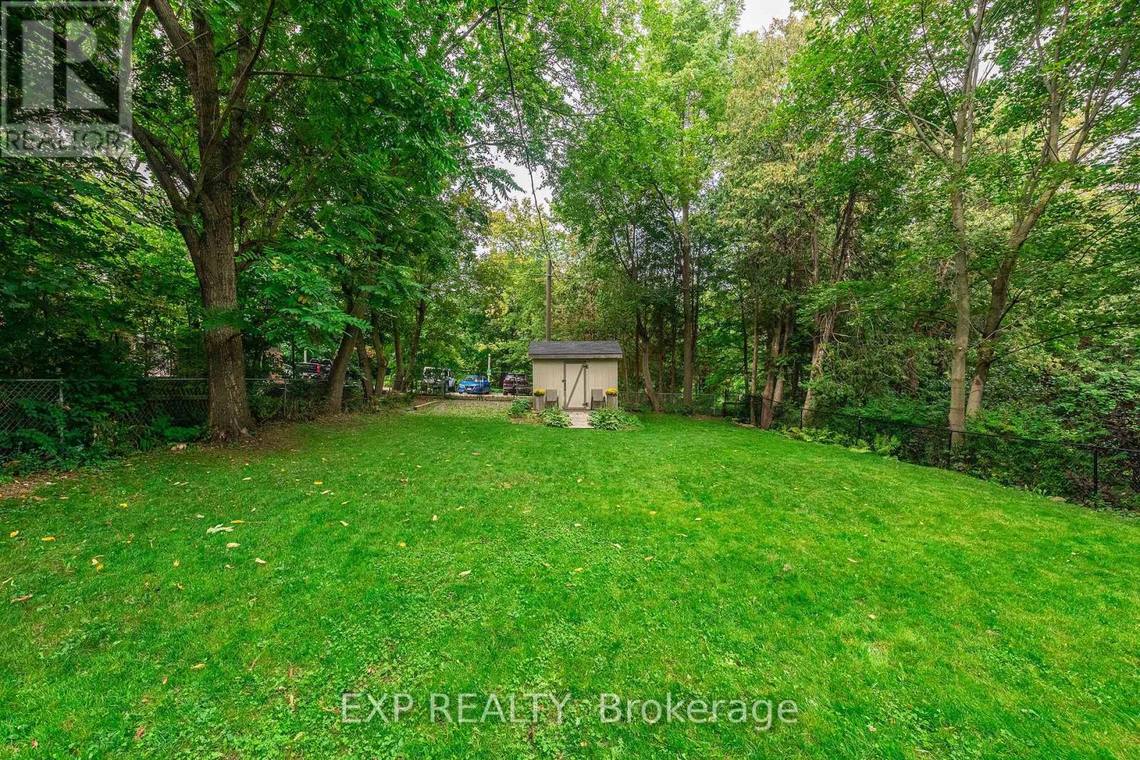 7 Third Avenue Property Photo 43