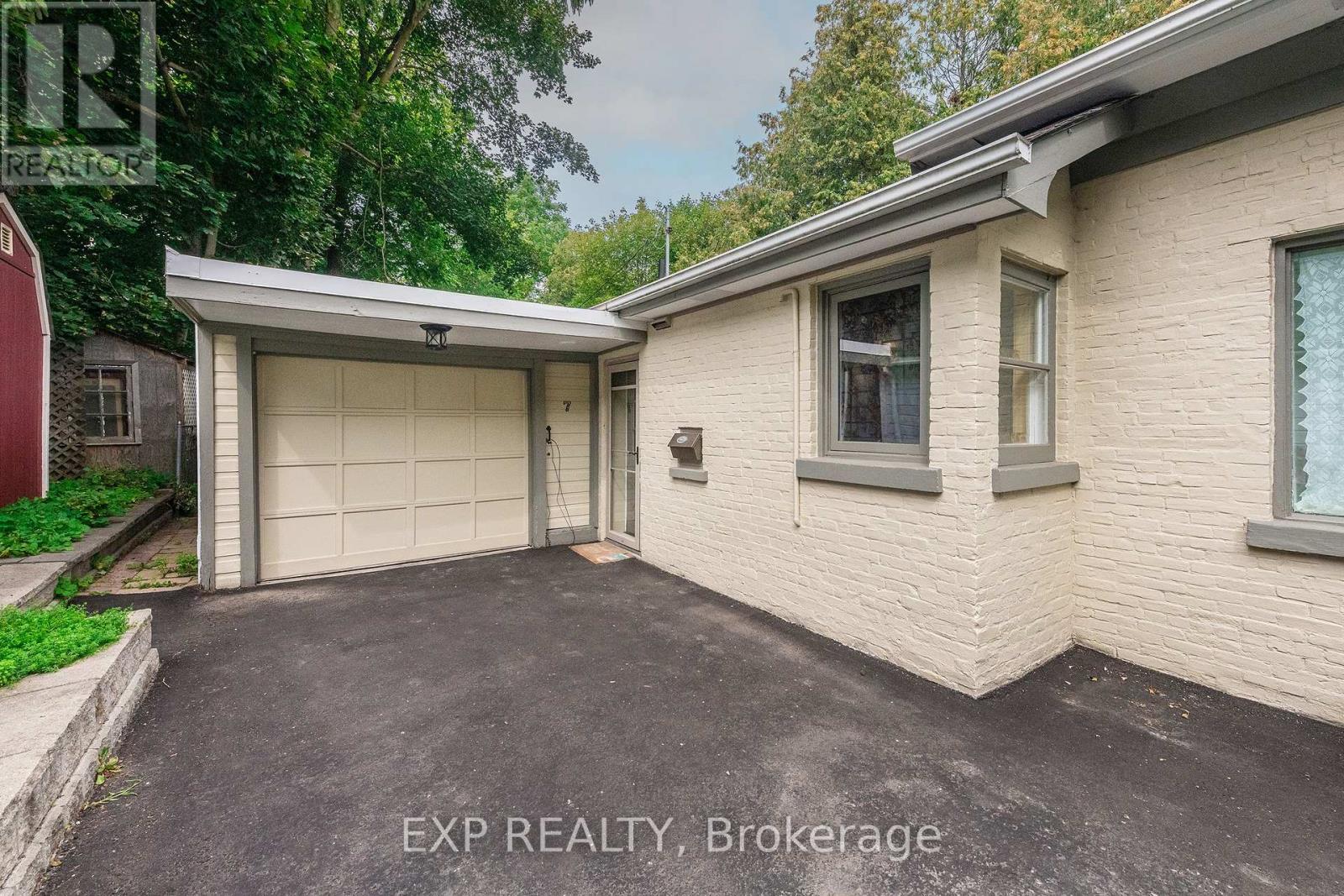 7 Third Avenue Property Photo 47