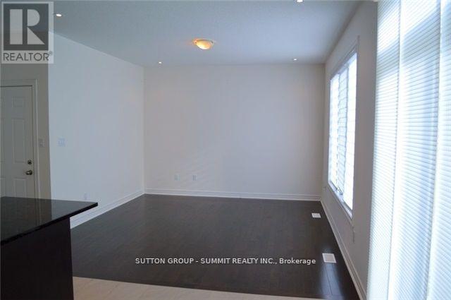 36 Denali Crescent Property Photo 7