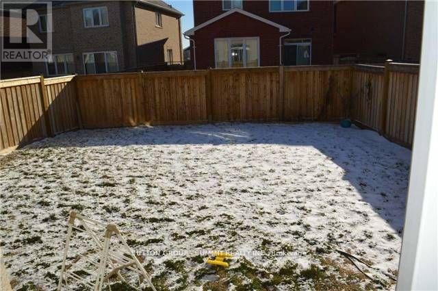36 Denali Crescent Property Photo 10