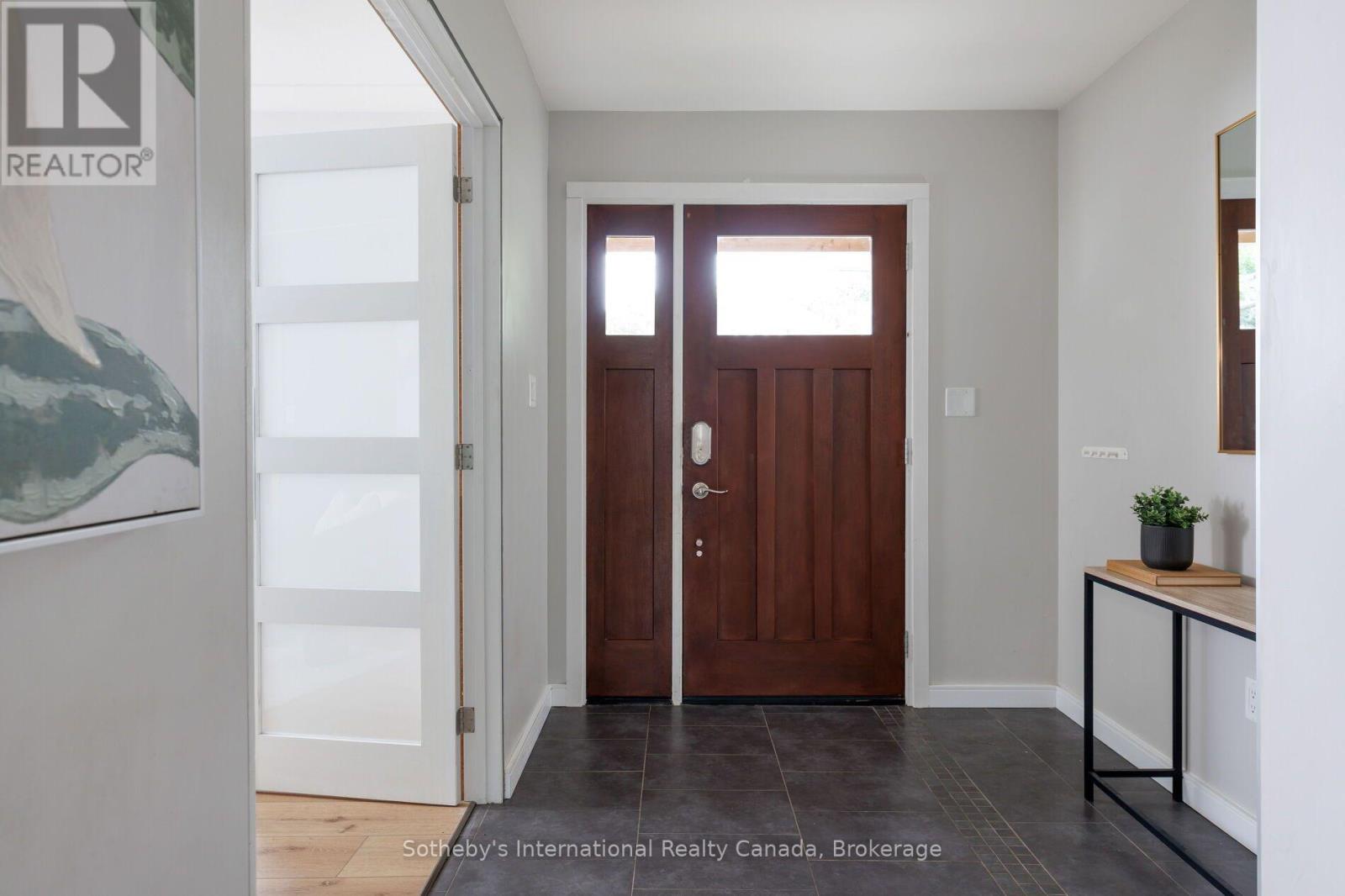 1318 Ario Road Property Photo 6