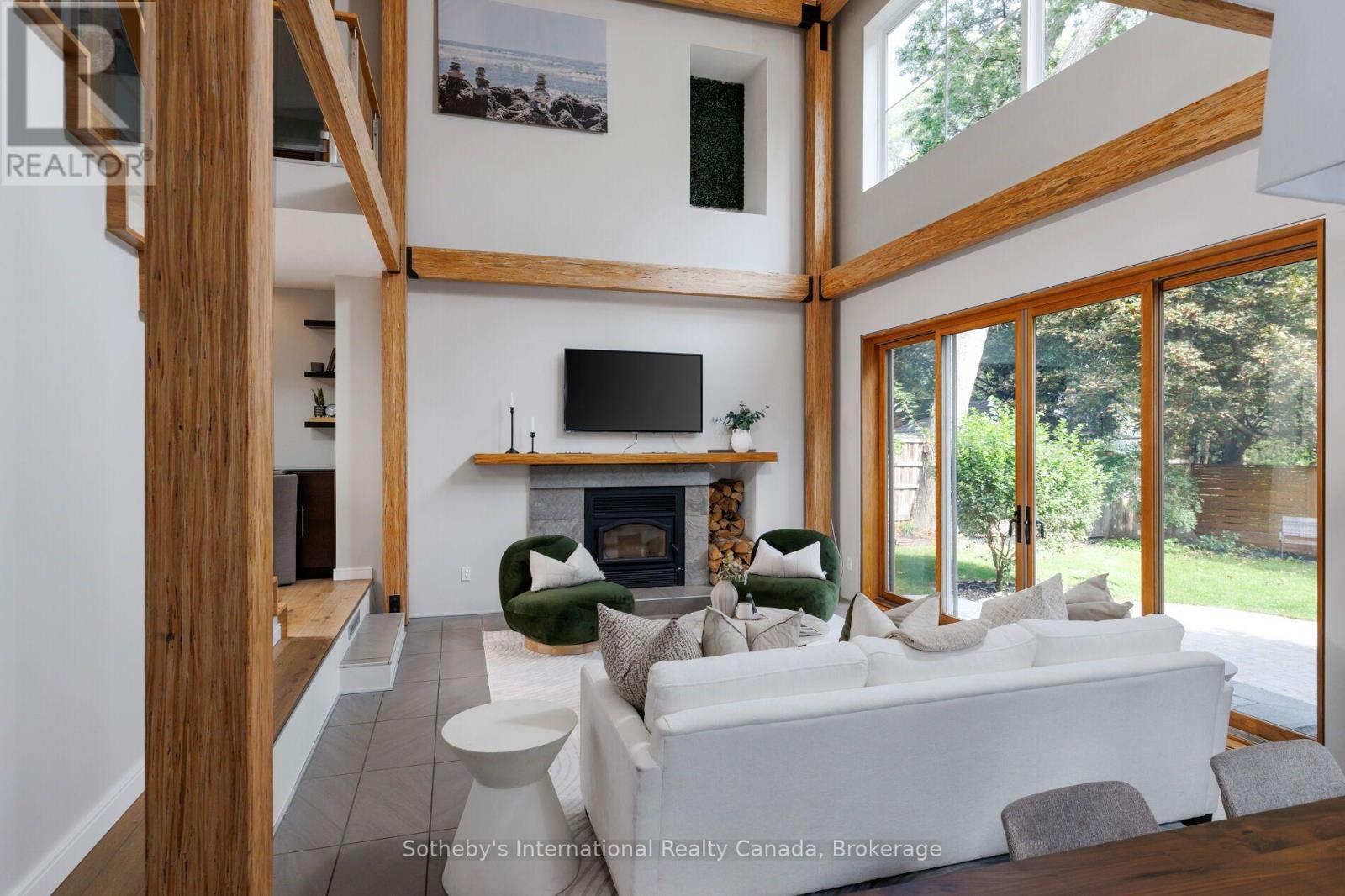 1318 Ario Road Property Photo 11