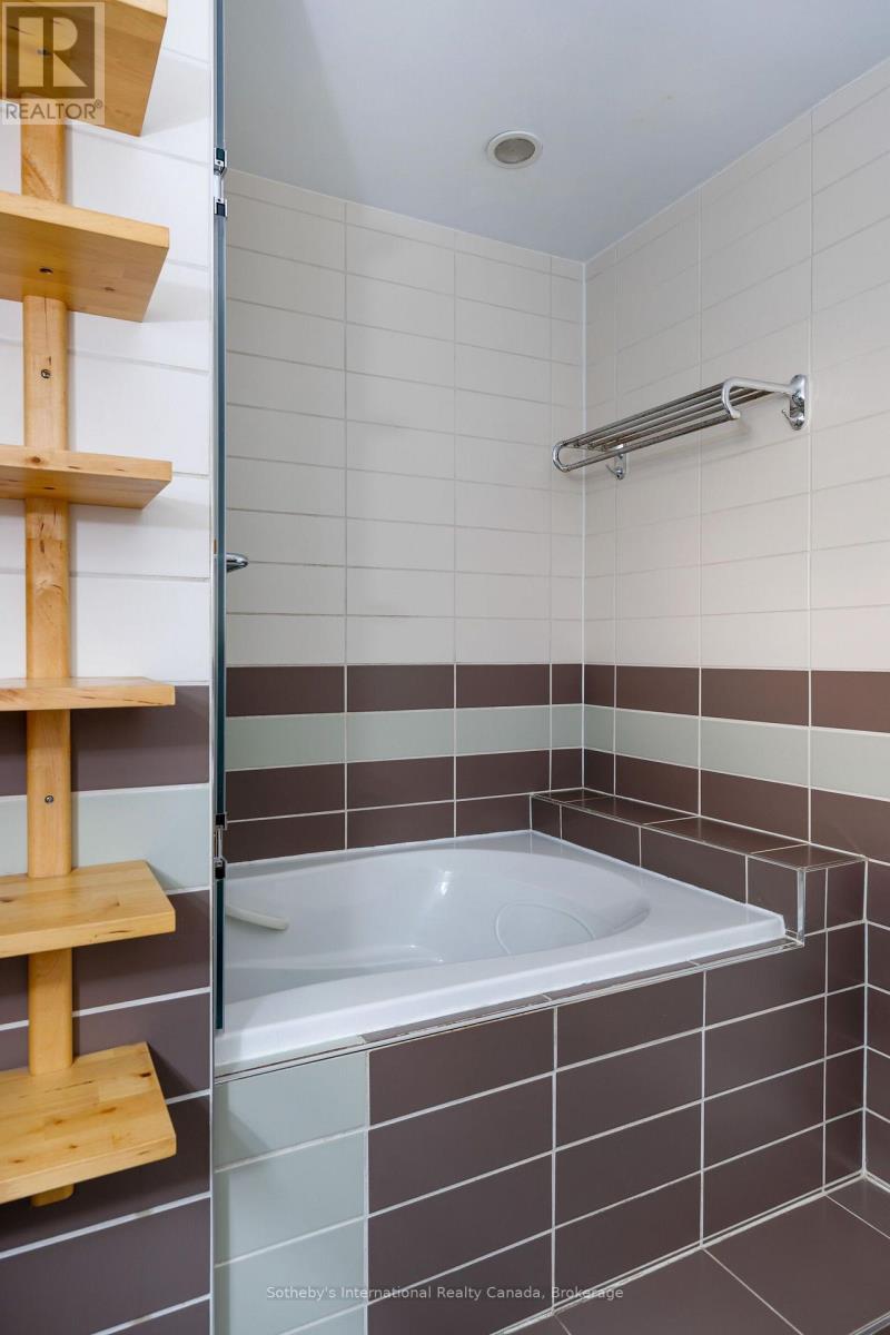 1318 Ario Road Property Photo 24