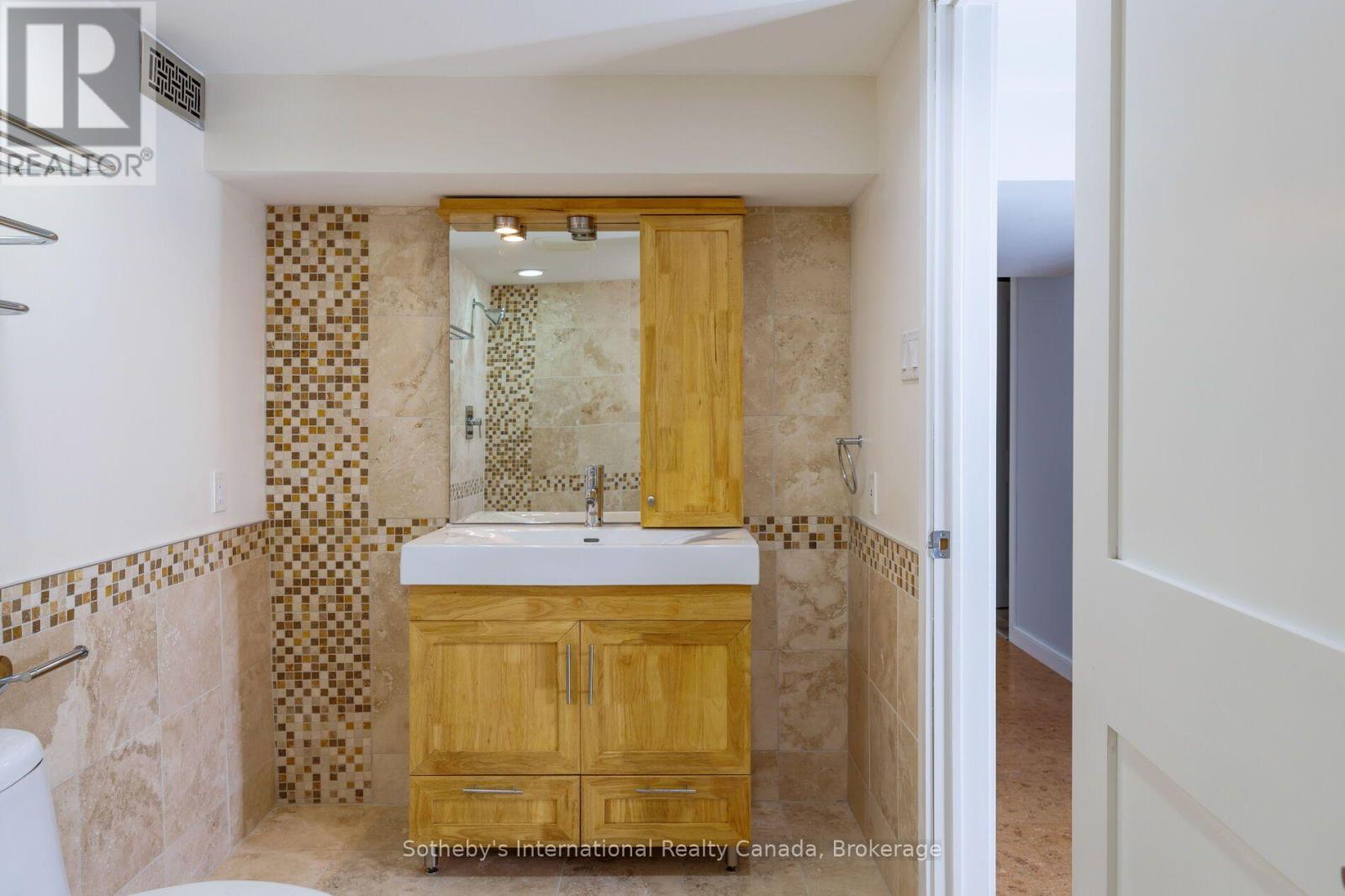 1318 Ario Road Property Photo 43