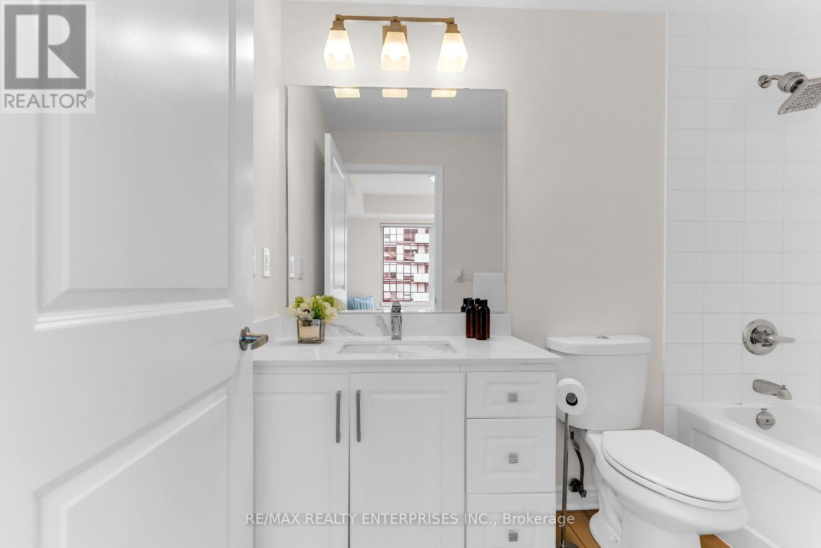 3309 - 385 Prince Of Wales Drive Property Photo 27