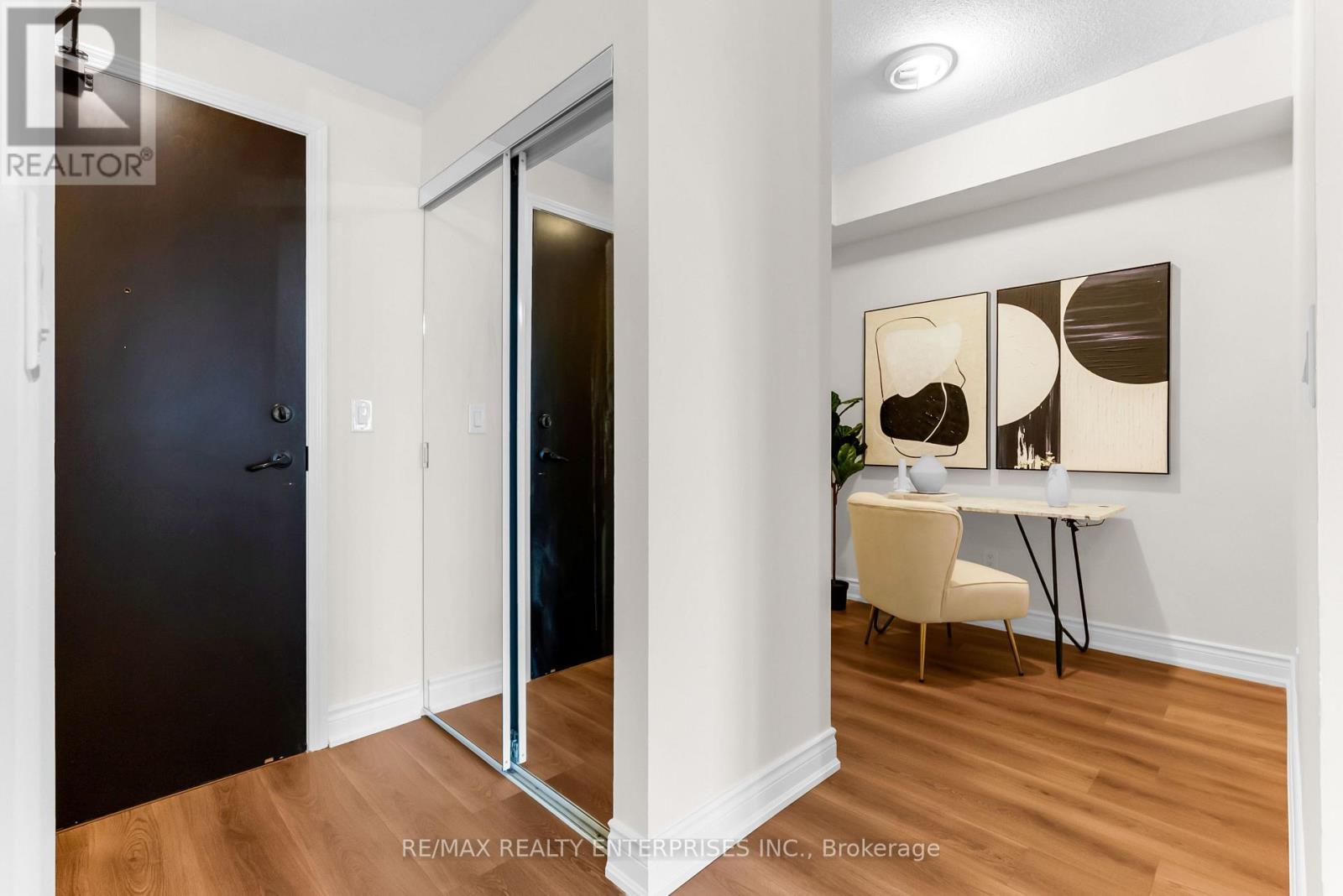 3309 - 385 Prince Of Wales Drive Property Photo 29