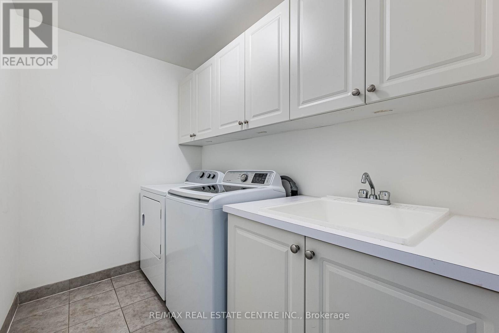 40 Cachet Court Property Photo 35