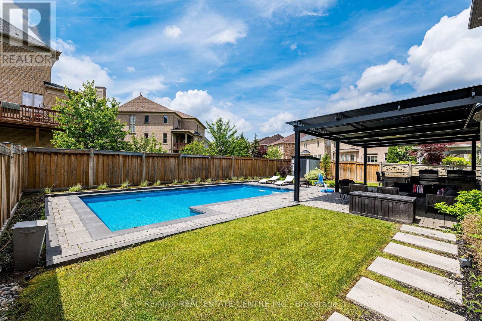 40 Cachet Court Property Photo 45