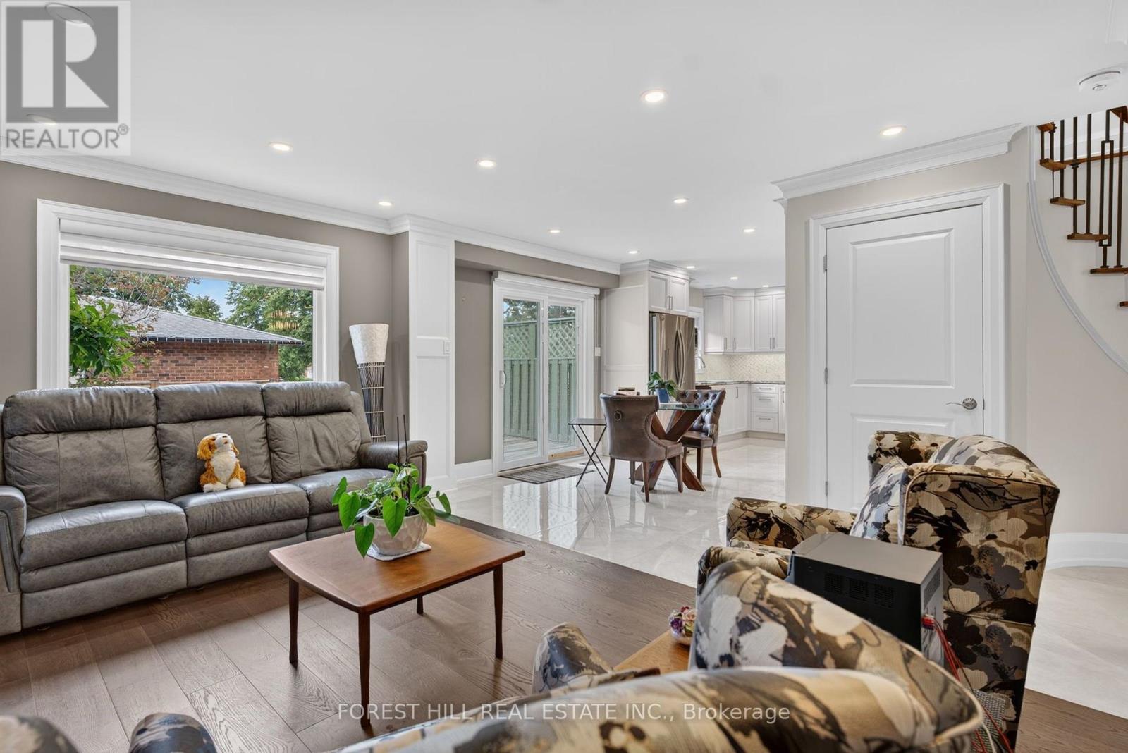26 Pretty Place Property Photo 17