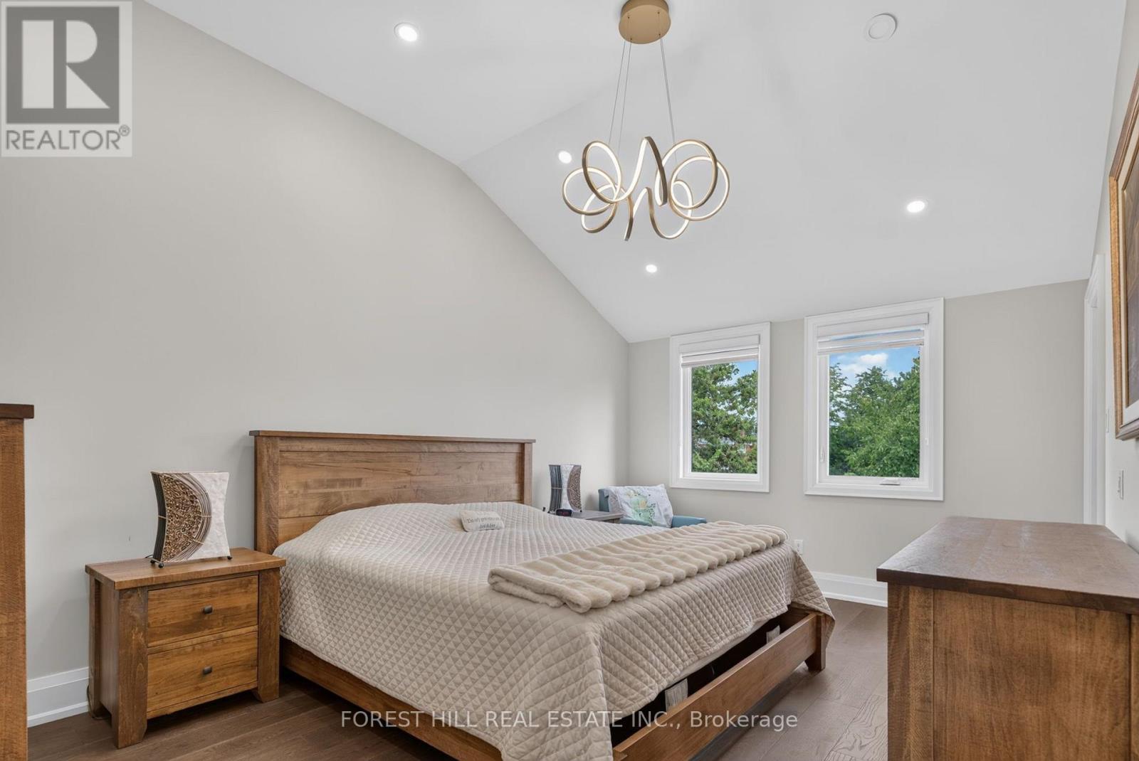26 Pretty Place Property Photo 24
